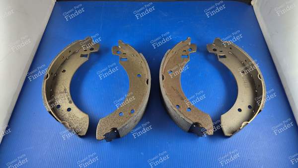 Satz von 4 Bremsbacken für die Hinterradbremse - FORD Escort (MK1) - 5020545- 0