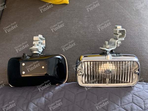 Pair of Cibié fog lights - PEUGEOT 404 - 12-85-18- 1