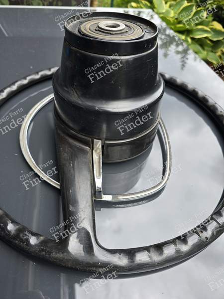 Original steering wheel - MERCEDES BENZ /8 (W114 / W115) - 1154640017- 7