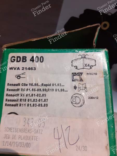 Front brake pads - RENAULT Clio 1 - GDB400- 1