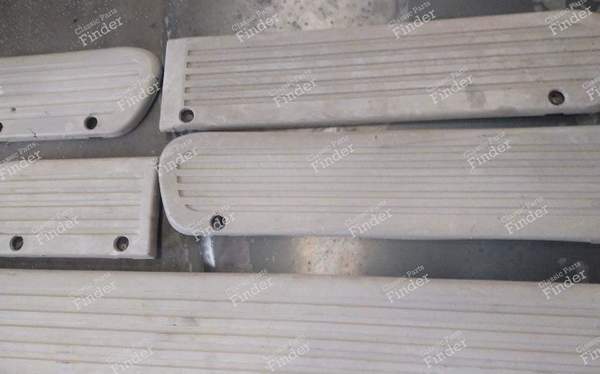 Set of door sticks - RENAULT 4 / 3 / F (R4) - 1