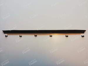 Lèche-vitre extérieur de portière avant - CITROËN DS / ID