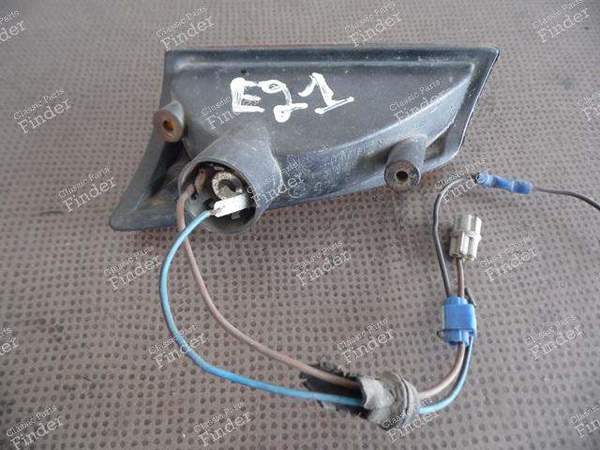 CLIGNOTANT DROIT 63131365378 BMW E21 - BMW 3 (E21) - 63 13 1 365 378- 4