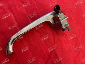 Türgriff der Fahrertür mit Zylinder und Schlüsseln - BMW 1502 / 1602 / 1802 / 2002 / Touring (02-Serie) - thumb-2