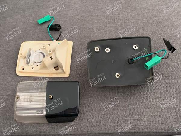 Backup and plate lights - RENAULT Rodéo 5 - 40300- 2