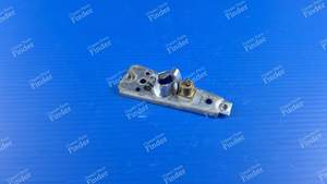 Support platine feu de position clignotant latéral - RENAULT 12 / Virage (R12)