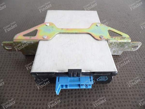 MODULE DE COMMANDE REGULATEUR DE VITESSE 1388043 BMW E32 & E34 - BMW 7 (E32) - BMW 1388043 ou 65711388043- 1