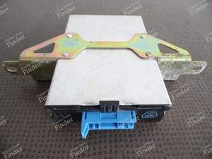 MODULE DE COMMANDE REGULATEUR DE VITESSE 1388043 BMW E32 & E34 - BMW 7 (E32) - BMW 1388043 ou 65711388043- thumb-1