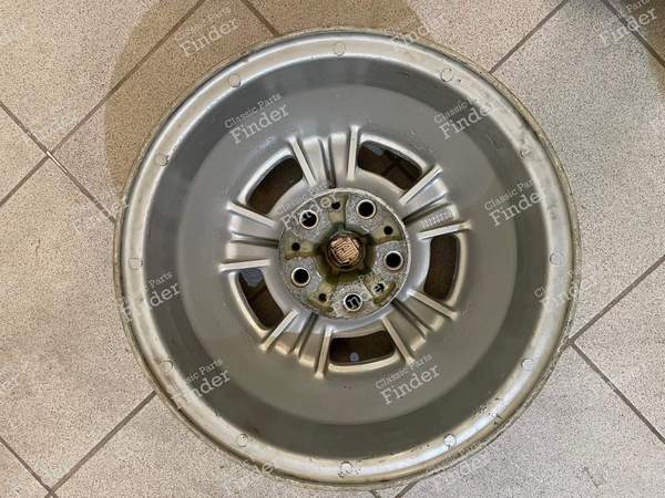 4 x Fiat 130 coupe aluminum alloy wheels 14" x 6.5 Cromodora, mod. CD 7, (pcd) 5x108 with original Fiat central logo - FIAT 130 - 1