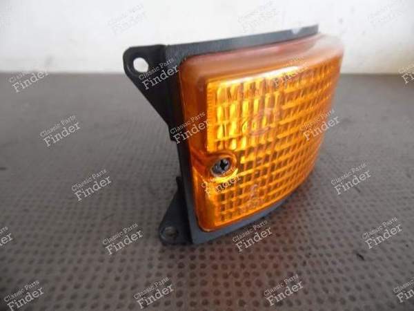 CLIGNOTANT GAUCHE 477953065A PORSCHE 944 & 924 - PORSCHE 924 - 477953065A- 2