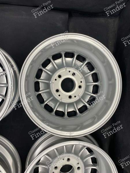 Original Baroque wheels for W123 5.5Jx14 ET30 1234001702 - MERCEDES BENZ W123 - 1234001702- 7