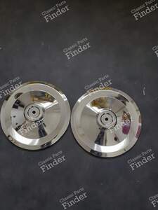 2 enjoliveurs en inox - PEUGEOT 204