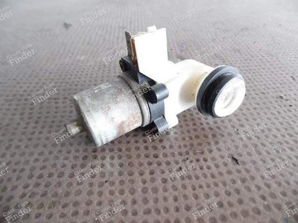 FIAT-LANCIA-ALFA WINDSHIELD WASHER PUMP - LANCIA Beta - 001107- 2