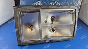 Halterung für die linke Rücklichtplatte - PEUGEOT 104 / 104 Z - 6342.70- thumb-2