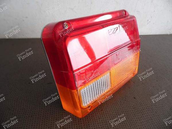 FEU ARRIERE DROIT AUSTIN / MG METRO - AUSTIN Metro - BAU2038 ou XJF10024 Maganatex E309R- 1