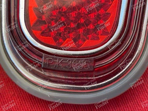 Pair of rear lights - RENAULT Dauphine / Ondine - PK 3685- thumb-2