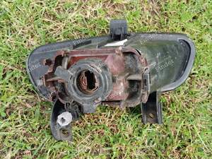 Front left fog light (older shape of front bumper) - PEUGEOT 406 Coupé - 67720899- thumb-1