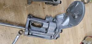 Oil pump - RENAULT 8 / 10 (R8 / R10)