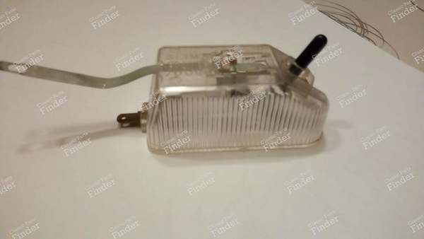 Eclairage intérieur coffre - hayon - RENAULT 20 / 30 (R20 / R30) - 70090- 0