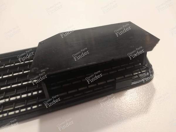 Hood ventilation grille - RENAULT 9 / Alliance / Broadway / 11 / Encore (R9 / R11) - 7704000879- 7