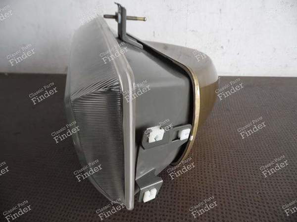 PHARE AVANT DROIT - PEUGEOT 305 - 6210.97 / 540079- 4