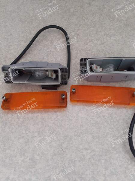 Left and right front turn signals - VOLKSWAGEN (VW) Golf I / Rabbit / Caddy / Jetta - 171953049- 0