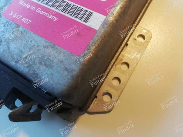 Bosch calculator - VOLVO 740 / 760 / 780 - 0281000561 / 3517407- 5