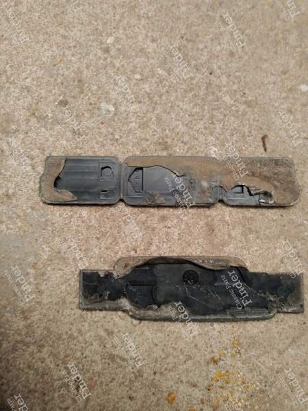 Emblème de coffre 305 S - PEUGEOT 305 - 1