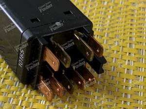 Interrupteur "Warning" - RENAULT 5 (Supercinq) / Express / Rapid (R5) - 7700766424- thumb-2