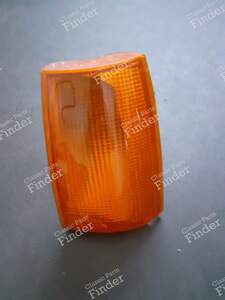 Left Front Turn Signal - Phase 1 - RENAULT 9 / Alliance / Broadway / 11 / Encore (R9 / R11)