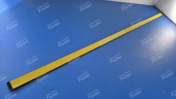 Right rear fender protector - Estate version - PEUGEOT 504 - 8564.59- 3