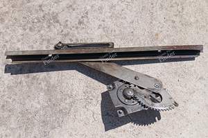Window Regulator Rear Left Door - MERCEDES BENZ /8 (W114 / W115)