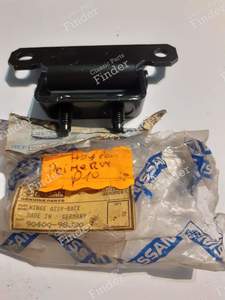 Charnière de hayon - NISSAN Primera (P10/P11)