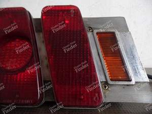 RÜCKLICHT LINKS - COUPE / CABRIOLET - PEUGEOT 504 Coupé / Cabriolet - 629G- thumb-3