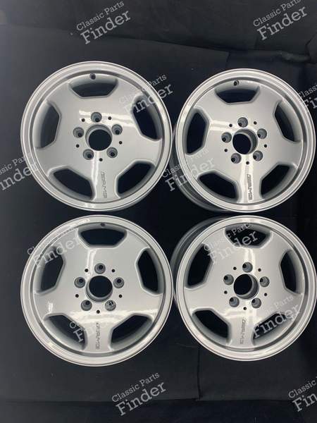 Original AMG Felgen Mercedes W202 7Jx15 ET37 2024010902 - MERCEDES BENZ 190 (W201) - 2024010902- 1