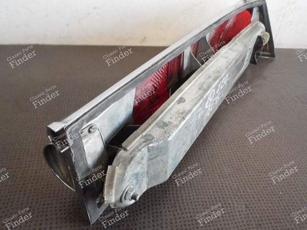 LINKE RÜCKLEUCHTE - MERCEDES BENZ W111 / W112 (Heckflosse) - K13325 / A1118200964- 6