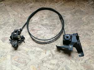 Hood opening system - Series 2 - CITROËN CX