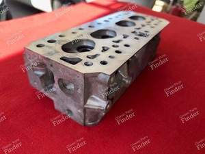 Original cylinder head - RENAULT 4 CV - thumb-2