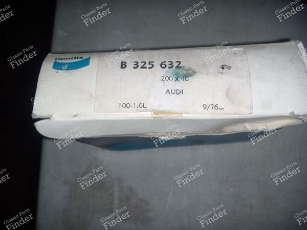 Mâchoires de frein - AUDI 100 / 200 / 5000 (C2) - B325632- 1