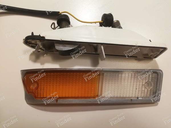 Clignotant droit + boîtier - série 1 - ALFA ROMEO Alfetta GT/GTV - 20.5024-D- 0