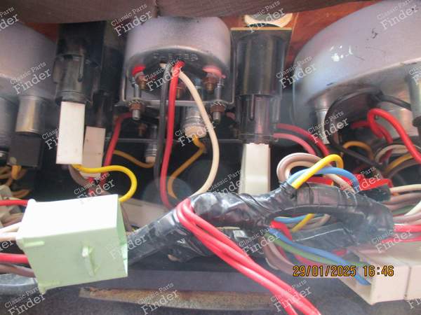 Jaeger meter block - PEUGEOT 504 Coupé / Cabriolet - 3