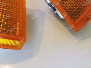 Paire de clignotants d'origine - PEUGEOT 205 - 085263 (R) - 10700D / 085264 (L) - 10700G- thumb-6