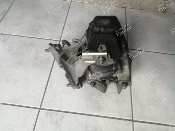 Front cross-member-mounted motor support - CITROËN C6 - 2