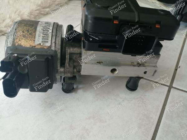 Hydraulic pump - CITROËN C6 - 963671388000- 2