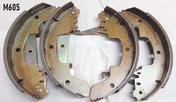 Set of 4 shoes for rear drum brakes - MATRA-SIMCA-TALBOT Rancho - MO.494- 1