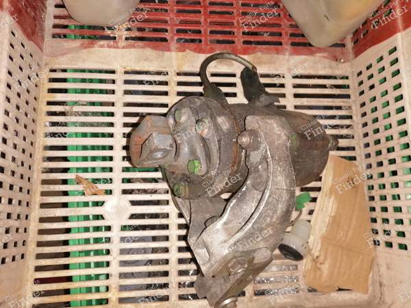 Hydraulic pump with bracket and flector - CITROËN CX - 7552852680 (?)- 2