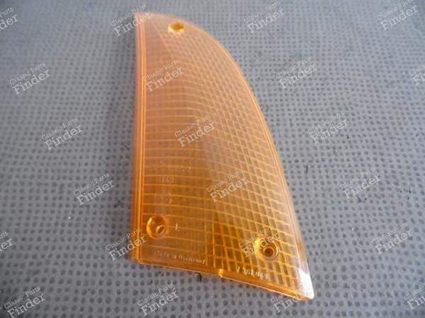 FRONT LEFT TURN SIGNAL CAP 1361049 BMW E23 - BMW 7 (E23) - 63 13 1 361 049- 0