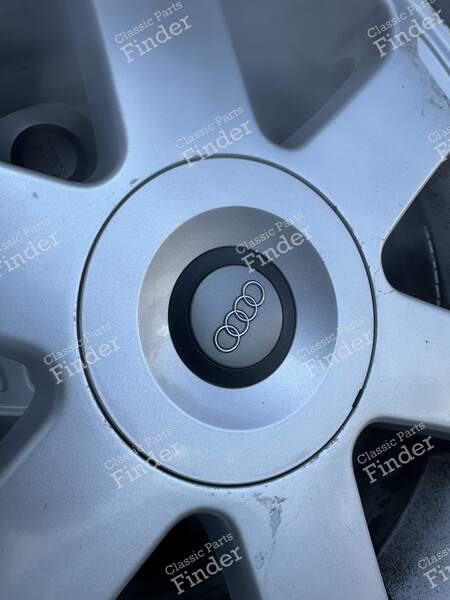 Felgen in der S4-Ausführung – 17 Zoll - AUDI A4 (B5) - 8D0601025N- 3