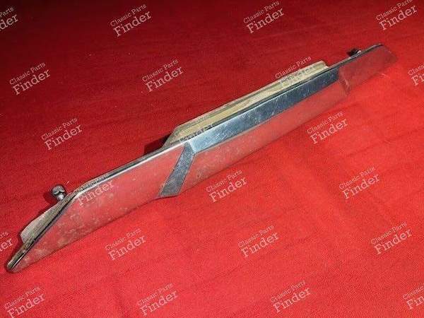 Rear plate illumination - CITROËN SM - 1