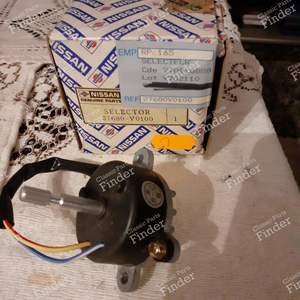 Sélecteur de commande de chauffage - NISSAN Sunny / Cherry (N13)